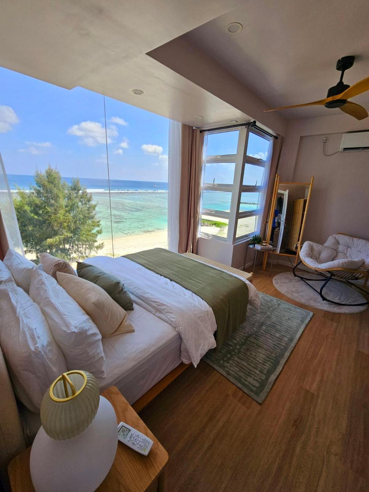 Seasera 3br Beachfront Daire *